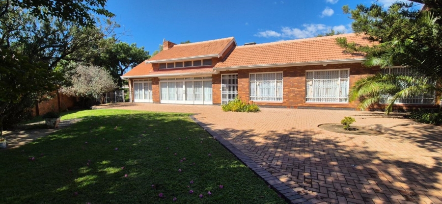 6 Bedroom Property for Sale in Memorial Road Area Northern Cape